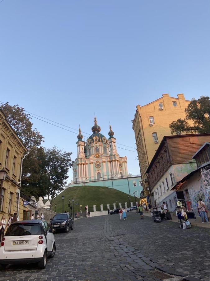 Romantic Apartment On Andriivskyi Kyiv Exterior photo